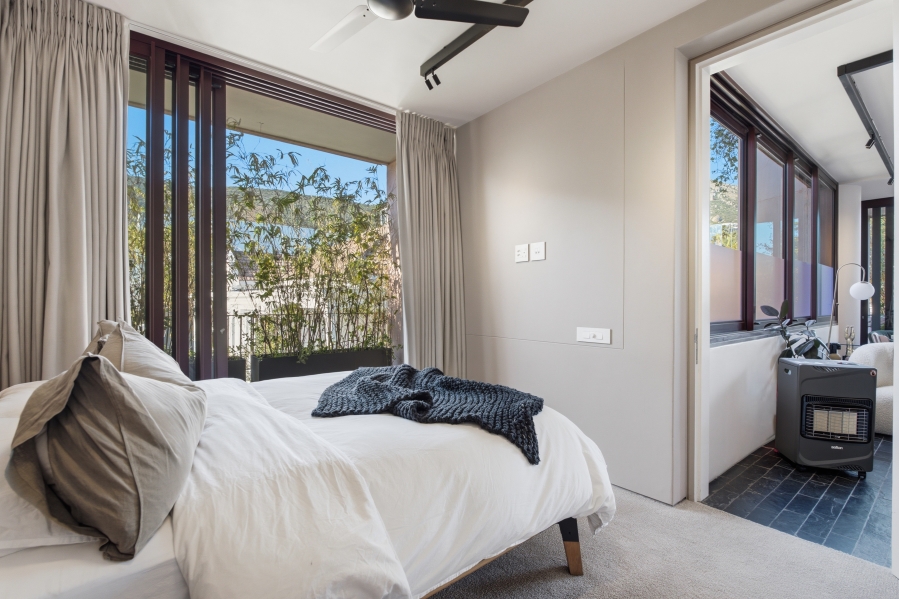 To Let 1 Bedroom Property for Rent in Fresnaye Western Cape